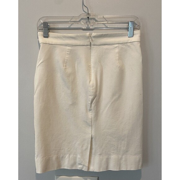 J Crew Women's Cream Colored No. 2 Pencil Skirt Stretch Lined Back Zip Size 2P - Picture 2 of 7